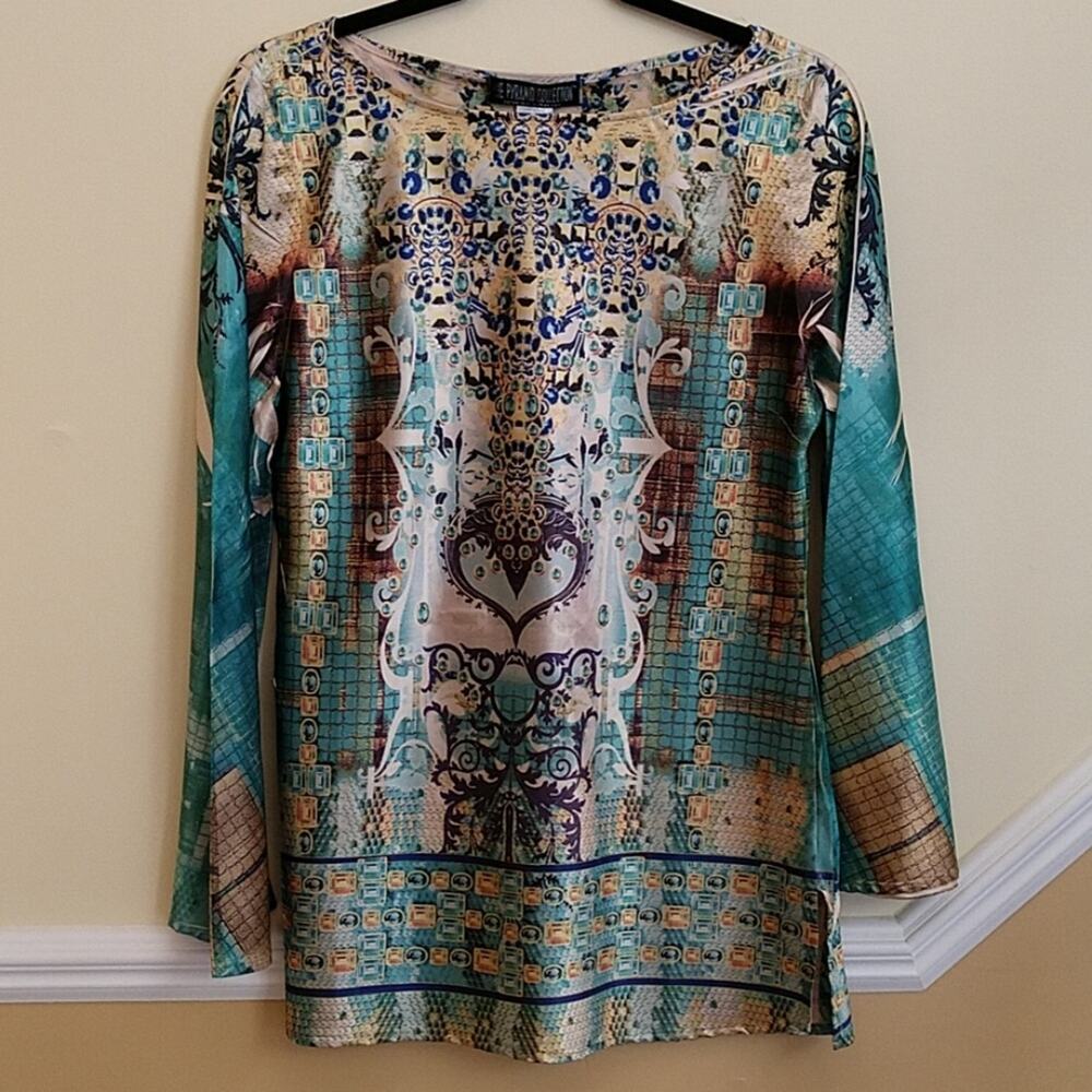 The Pyramid Collection Multicolor Print Long Sleeve Silky Boho Tunic size Medium